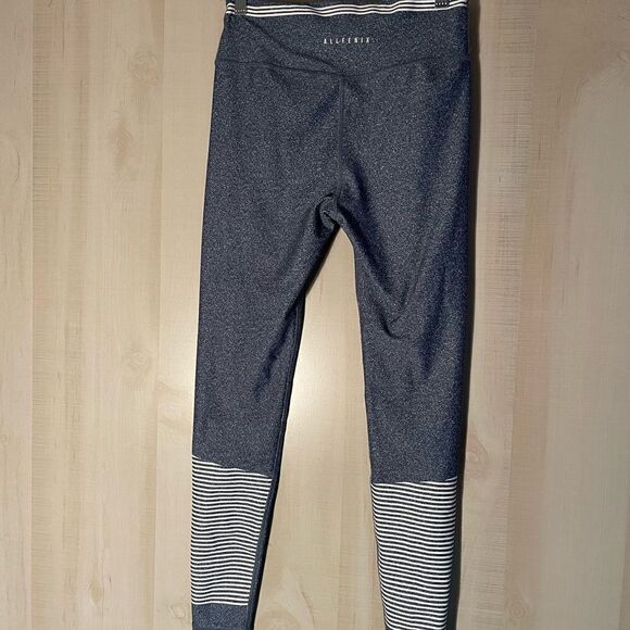 All Fenix blue leggings, size small‎ - Picture 14 of 16